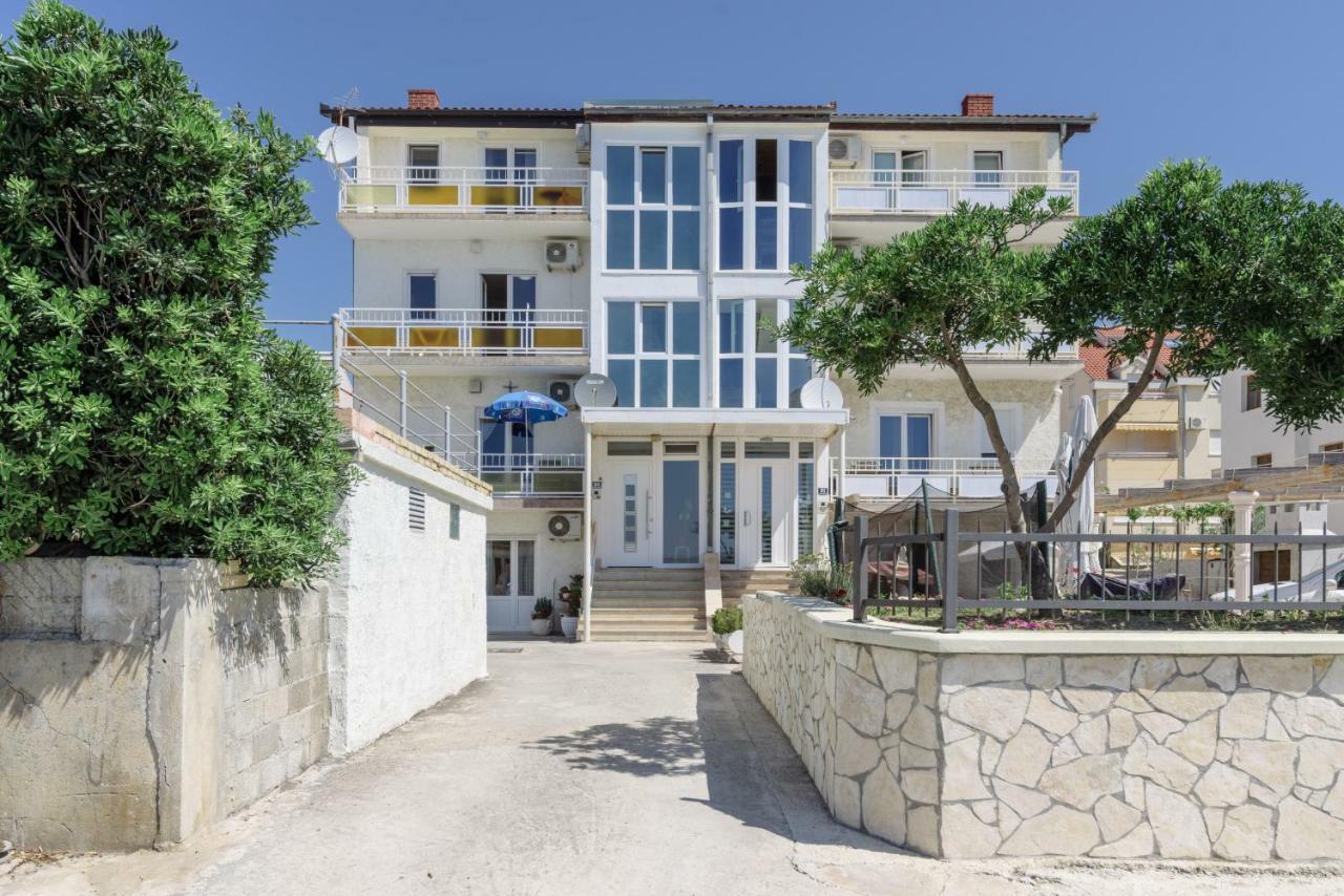 Renic Apartmani Kaštela Eksteriør billede