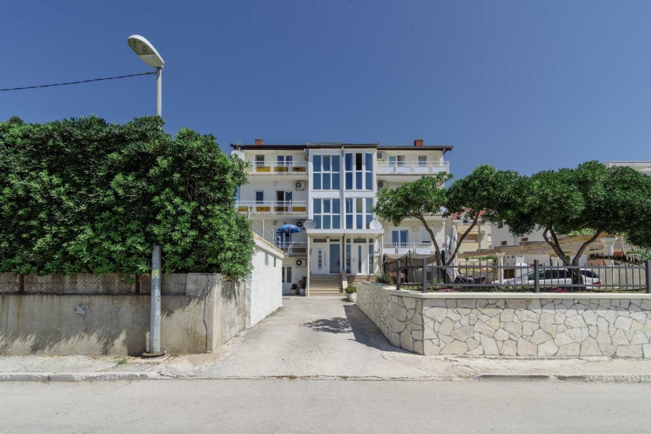 Renic Apartmani Kaštela Eksteriør billede